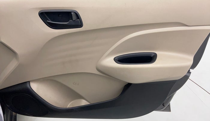 2020 Hyundai NEW SANTRO 1.1 SPORTZ MT CNG, CNG, Manual, 37,396 km, Driver Side Door Panels Control