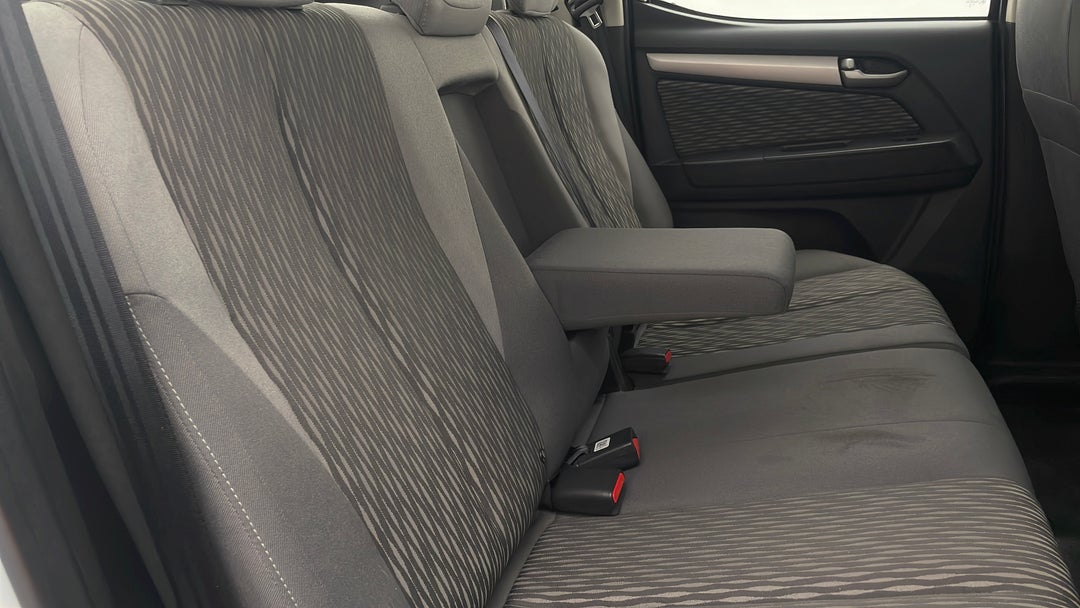 2016 Holden Colorado Ls (4x4), Automatic, 83196 km, Right Side Rear Door Cabin View