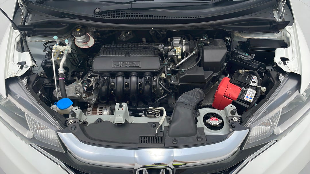 Open Bonnet (Engine)