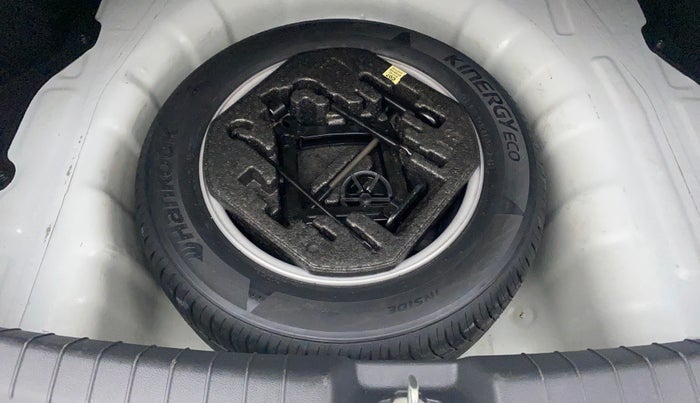 2019 Hyundai New Elantra 2.0 SX MT PETROL, Petrol, Manual, 60,472 km, Spare Tyre