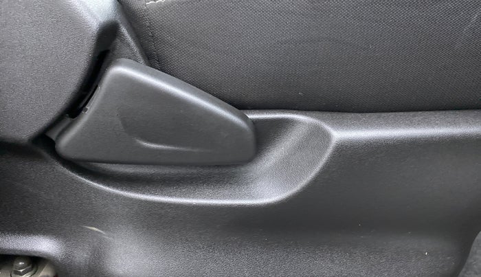 2020 Datsun Redi Go 1.0 T(O) AT, Petrol, Automatic, 10,421 km, Driver Side Adjustment Panel