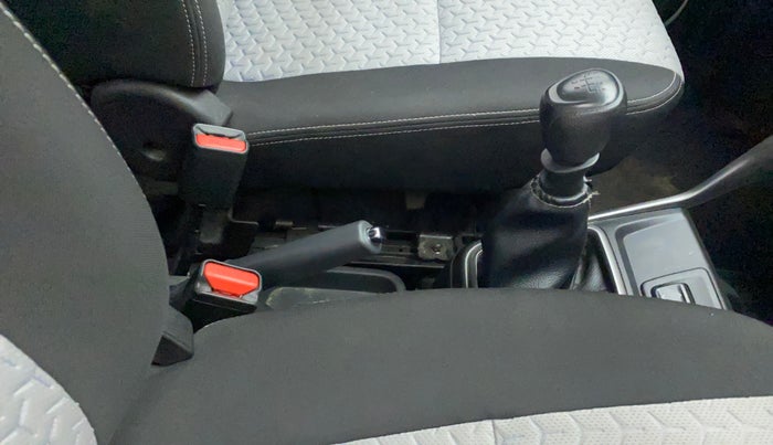 2020 Datsun Redi Go T(O), Petrol, Manual, 16,243 km, Gear Lever