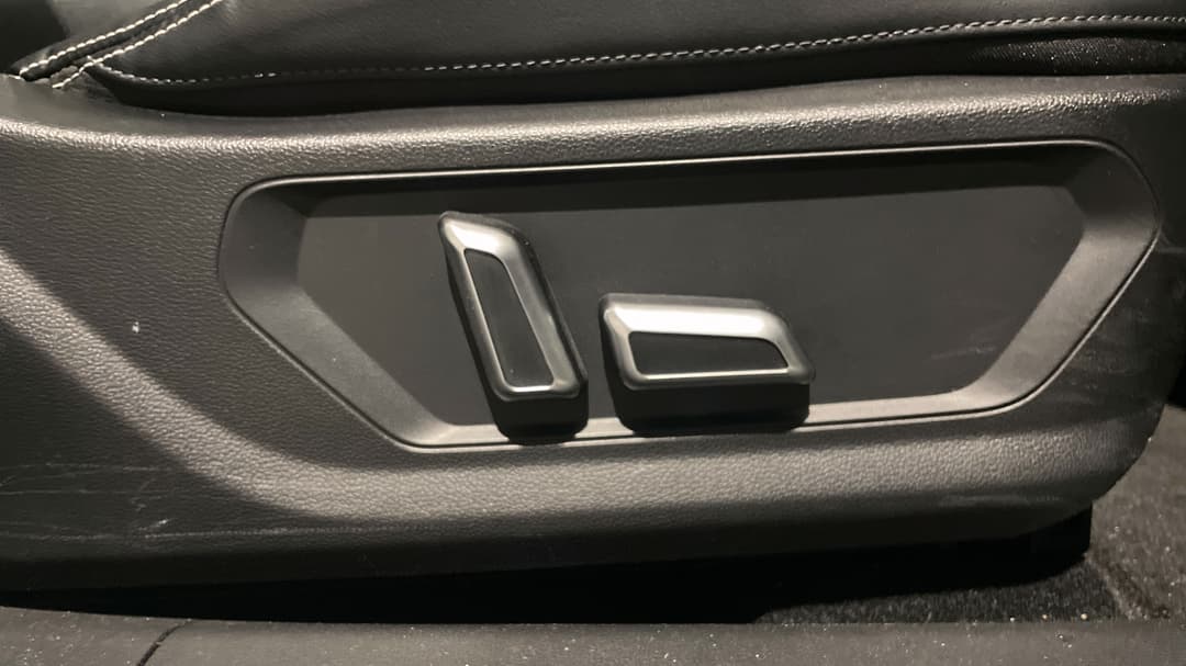 2022 GWM Haval Jolion Ultra, Automatic, 32454 km, Drivers Side Adjustment Panel