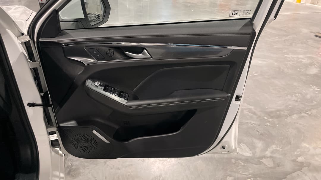 2022 GWM Haval Jolion Ultra, Automatic, 32454 km, Speaker View