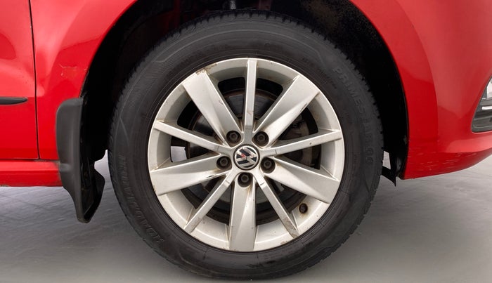 2016 Volkswagen Polo HIGHLINE1.5L DIESEL, Diesel, Manual, 70,520 km, Right Front Wheel