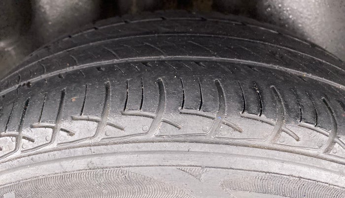 2016 Volkswagen Polo HIGHLINE1.5L DIESEL, Diesel, Manual, 70,520 km, Right Rear Tyre Tread