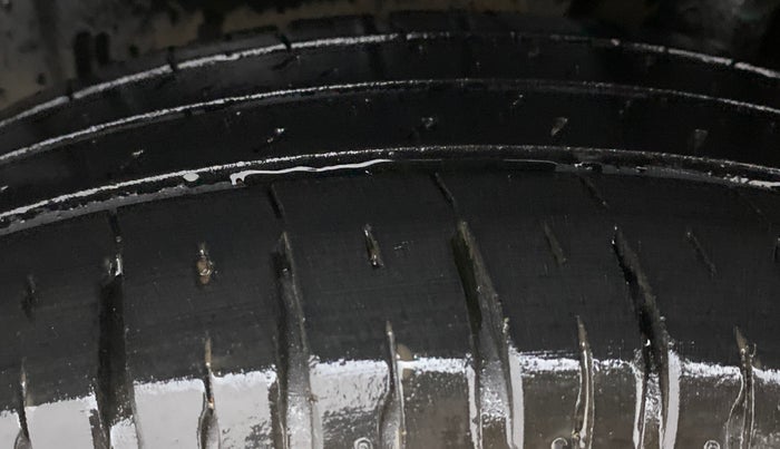 2021 Maruti Ertiga VXI CNG, CNG, Manual, 22,220 km, Left Rear Tyre Tread