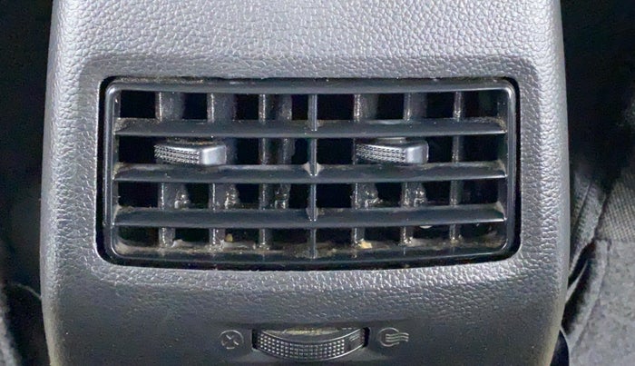 2017 Hyundai Elite i20 ASTA 1.2 (O), Petrol, Manual, 32,980 km, Rear AC Vents