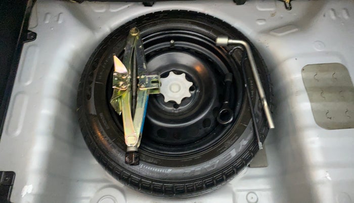 2016 Hyundai Grand i10 ASTA 1.2 KAPPA VTVT, Petrol, Manual, 28,157 km, Spare Tyre