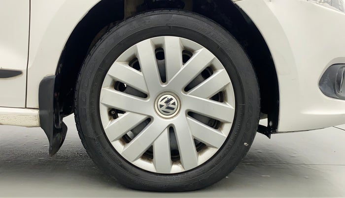 2013 Volkswagen Vento COMFORTLINE MT PETROL, Petrol, Manual, 53,102 km, Right Front Wheel