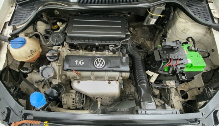 2013 Volkswagen Vento COMFORTLINE MT PETROL, Petrol, Manual, 53,102 km, Open Bonet