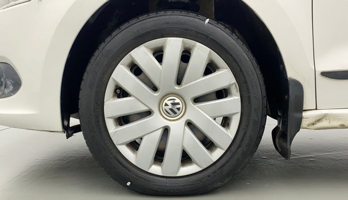 2013 Volkswagen Vento COMFORTLINE MT PETROL, Petrol, Manual, 53,102 km, Left Front Wheel