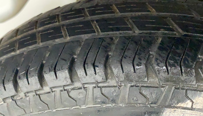 2017 Maruti Alto 800 LXI, Petrol, Manual, 47,697 km, Right Rear Tyre Tread