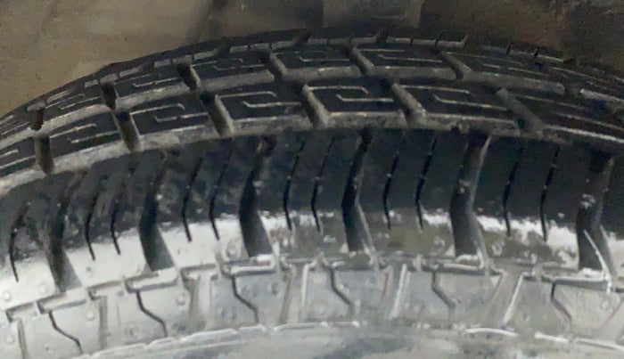 2017 Maruti Alto 800 LXI, Petrol, Manual, 47,801 km, Right Front Tyre Tread