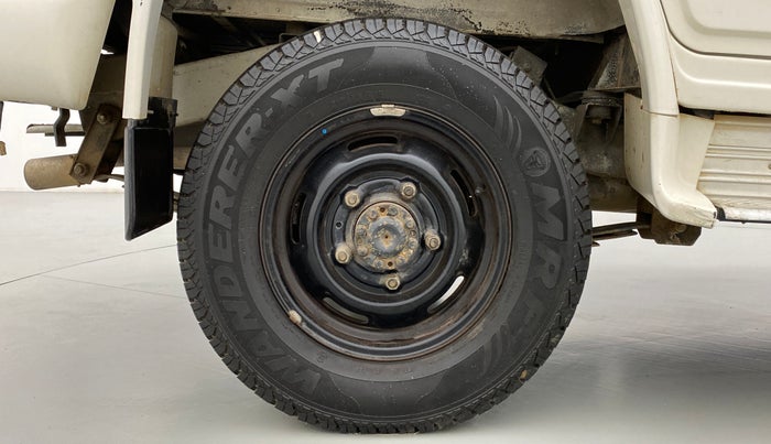 2014 Mahindra Bolero ZLX, Diesel, Manual, 69,573 km, Right Rear Wheel