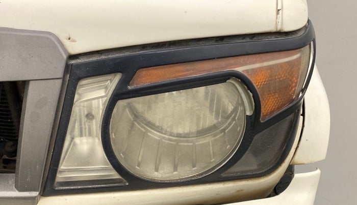 2014 Mahindra Bolero ZLX, Diesel, Manual, 69,573 km, Left headlight - Faded