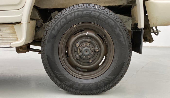 2014 Mahindra Bolero ZLX, Diesel, Manual, 69,573 km, Left Rear Wheel