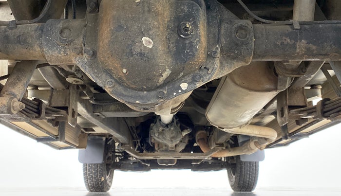 2014 Mahindra Bolero ZLX, Diesel, Manual, 69,573 km, Rear Underbody