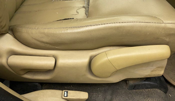 2010 Honda City 1.5L I-VTEC V MT, Petrol, Manual, 1,14,653 km, Driver Side Adjustment Panel
