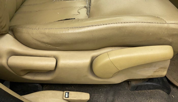 2010 Honda City 1.5L I-VTEC V MT, Petrol, Manual, 1,15,515 km, Driver Side Adjustment Panel