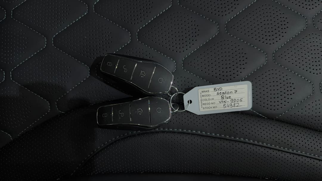 2025 Byd Sealion 7 Performance, Automatic, 3655 km, Key Close-up