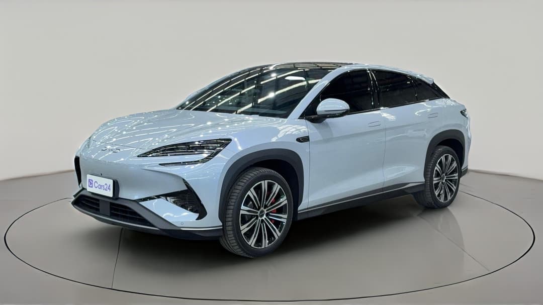 2025 Byd Sealion 7 Performance, Automatic, 3655 km, Left Front Diagonal (45- Degree) View