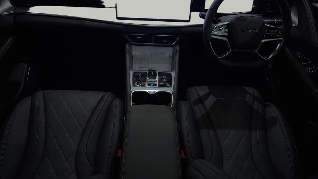 2025 Byd Sealion 7 Performance, Automatic, 3655 km, Center Console