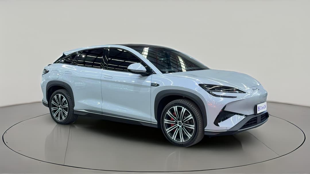 2025 Byd Sealion 7 Performance, Automatic, 3655 km, Right Front Diagonal (45- Degree) View