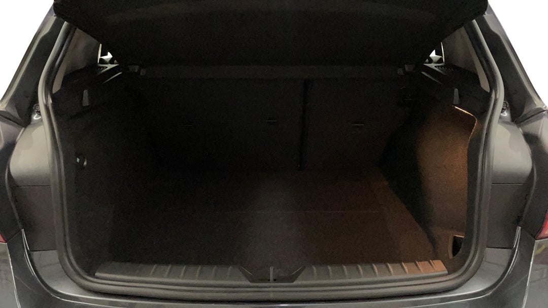 2017 BMW 1 18d Sport Line, Automatic, 66157 km, Boot Inside View