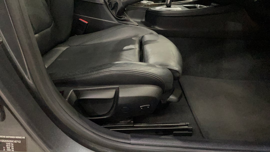 2017 BMW 1 18d Sport Line, Automatic, 66157 km, Drivers Side Adjustment Panel