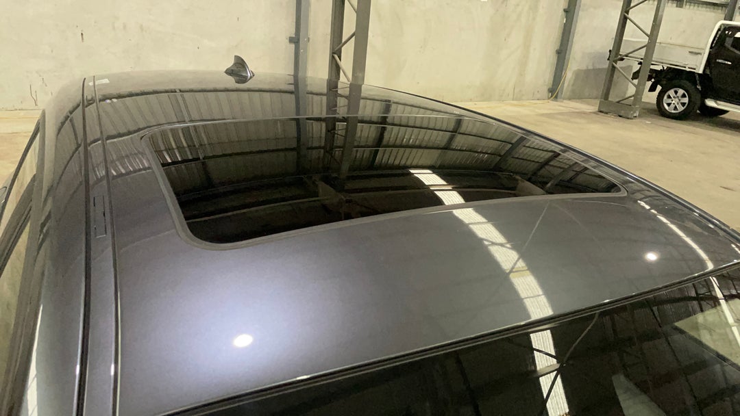 2017 BMW 1 18d Sport Line, Automatic, 66157 km, Roof/Sunroof View