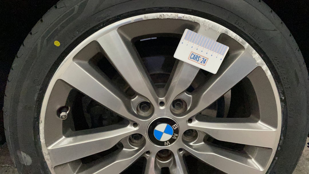 2017 BMW 1 18d Sport Line, Automatic, 66157 km, Wheels Rim Rear LHS Gutter Rash