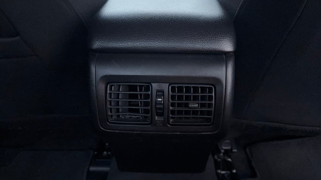 Rear A/C Vent
