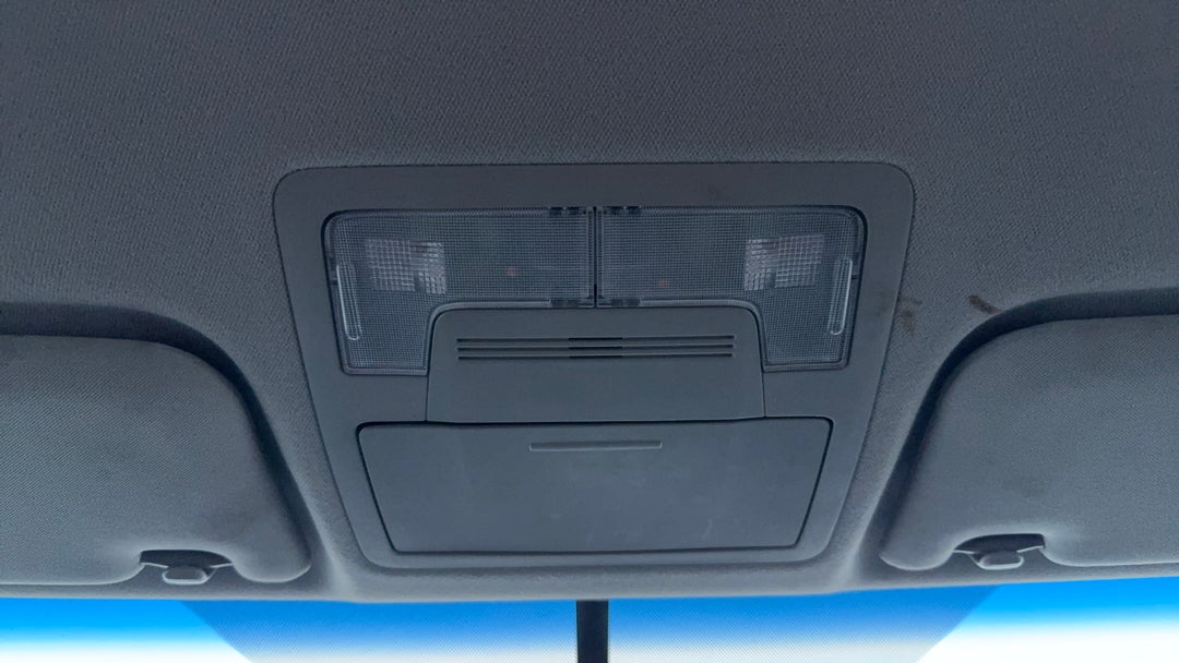 On-Roof Controls/Sunglass holder