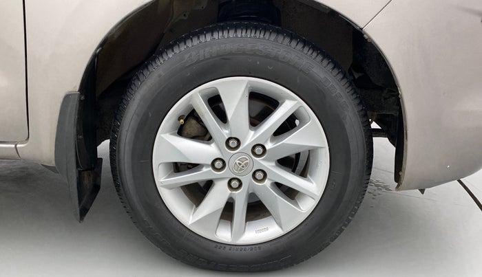 2020 Toyota Innova Crysta 2.4 GX AT 8 STR, Diesel, Automatic, 71,592 km, Right Front Wheel