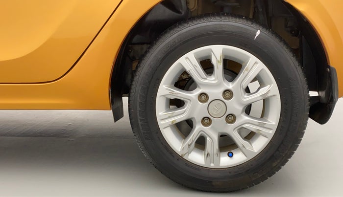 2017 Tata Tiago XZ 1.2 REVOTRON, Petrol, Manual, 11,107 km, Left Rear Wheel