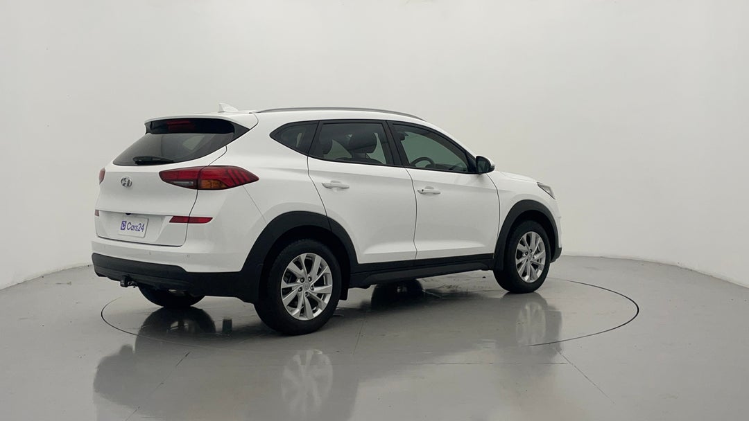 Right Back Diagonal (45- Degree) View