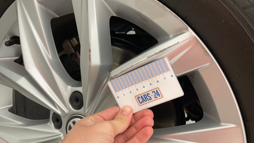 Wheels Rim Rear LHS Scuff