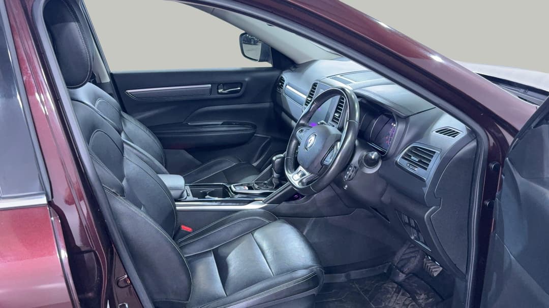 2023 Renault Koleos Zen (4x2), Automatic, 65370 km, Right Side Front Door Cabin View