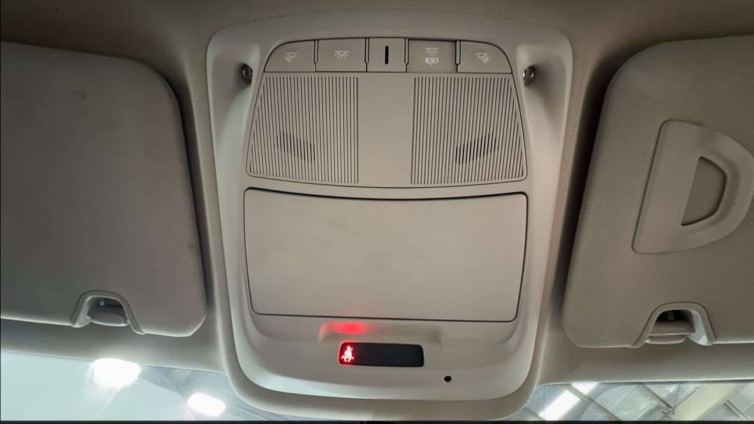 2023 Renault Koleos Zen (4x2), Automatic, 65370 km, On-Roof Controls/Sunglass holder