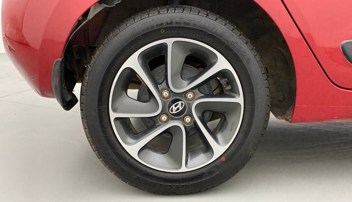 2019 Hyundai Grand i10 ASTA 1.2 VTVT, Petrol, Manual, 44,848 km, Right Rear Wheel