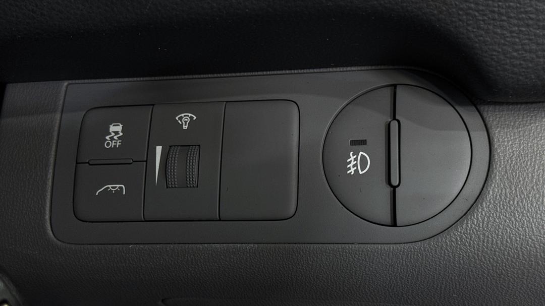 2019 Hyundai Imax Active, Automatic, 39179 km, Utility Switches/Buttons