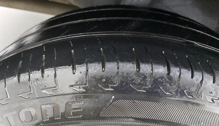 2019 Honda Amaze 1.2 SMT I VTEC, CNG, Manual, 70,306 km, Right Rear Tyre Tread