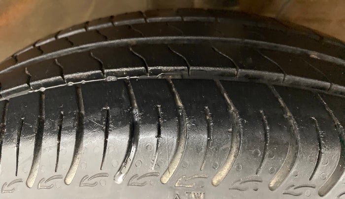 2019 Maruti S PRESSO VXI PLUS, Petrol, Manual, 21,814 km, Right Front Tyre Tread