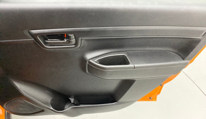 2019 Maruti S PRESSO VXI PLUS, Petrol, Manual, 21,814 km, Driver Side Door Panels Control