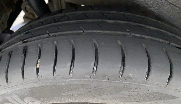 2014 Maruti Wagon R 1.0 VXI, Petrol, Manual, 92,463 km, Right Rear Tyre Tread