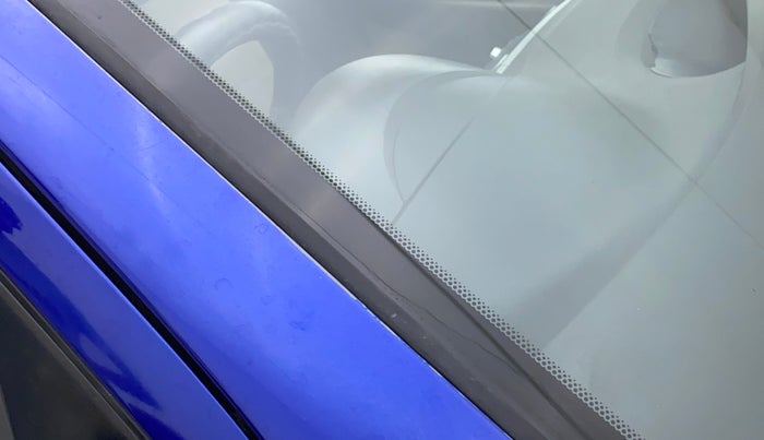 2010 Hyundai i20 ERA 1.2, Petrol, Manual, 80,393 km, Right A pillar - Minor scratches