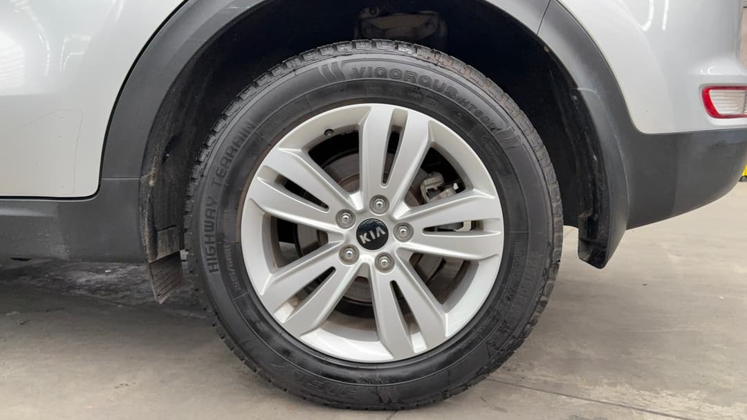 2018 Kia Sportage Si (FWD), Automatic, 175810 km, Left Rear Wheel