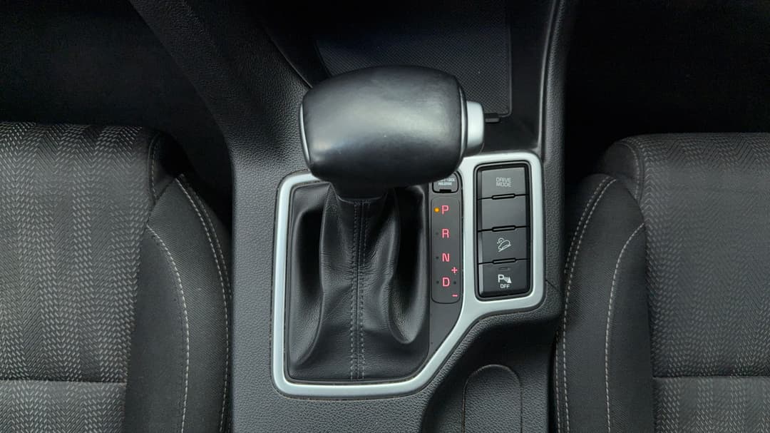 2018 Kia Sportage Si (FWD), Automatic, 175810 km, Gear Lever 