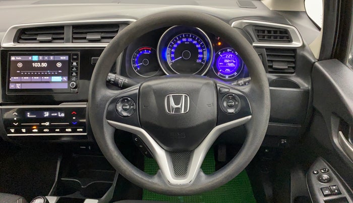 2017 Honda WR-V 1.5 i-DTEC VX MT, Diesel, Manual, 50,499 km, Steering Wheel Close Up